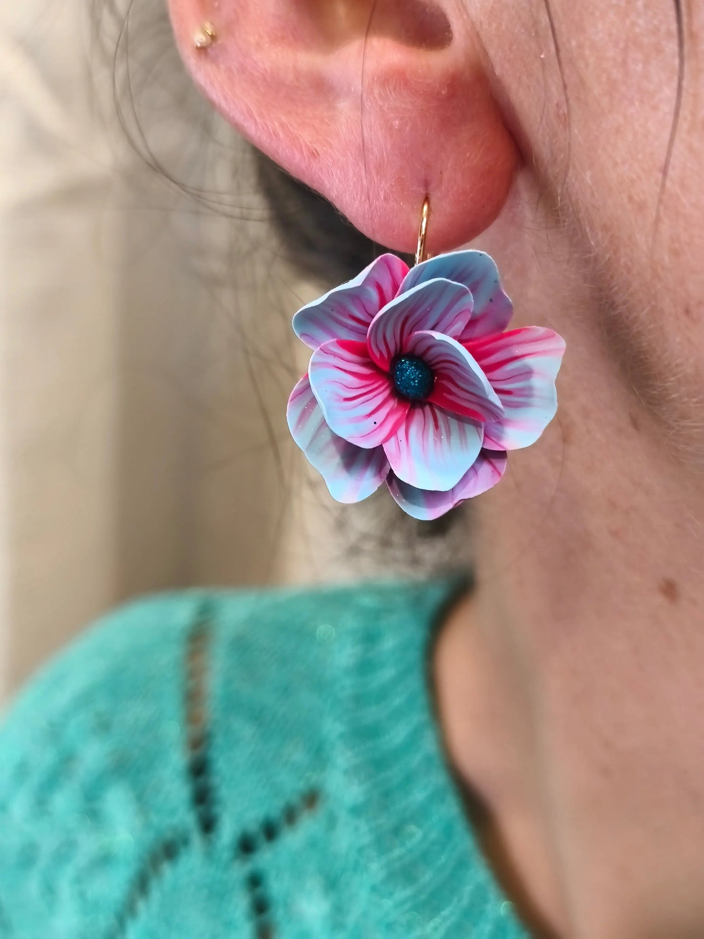 19- boucles d'oreilles dormeuse fleur Pistil Art