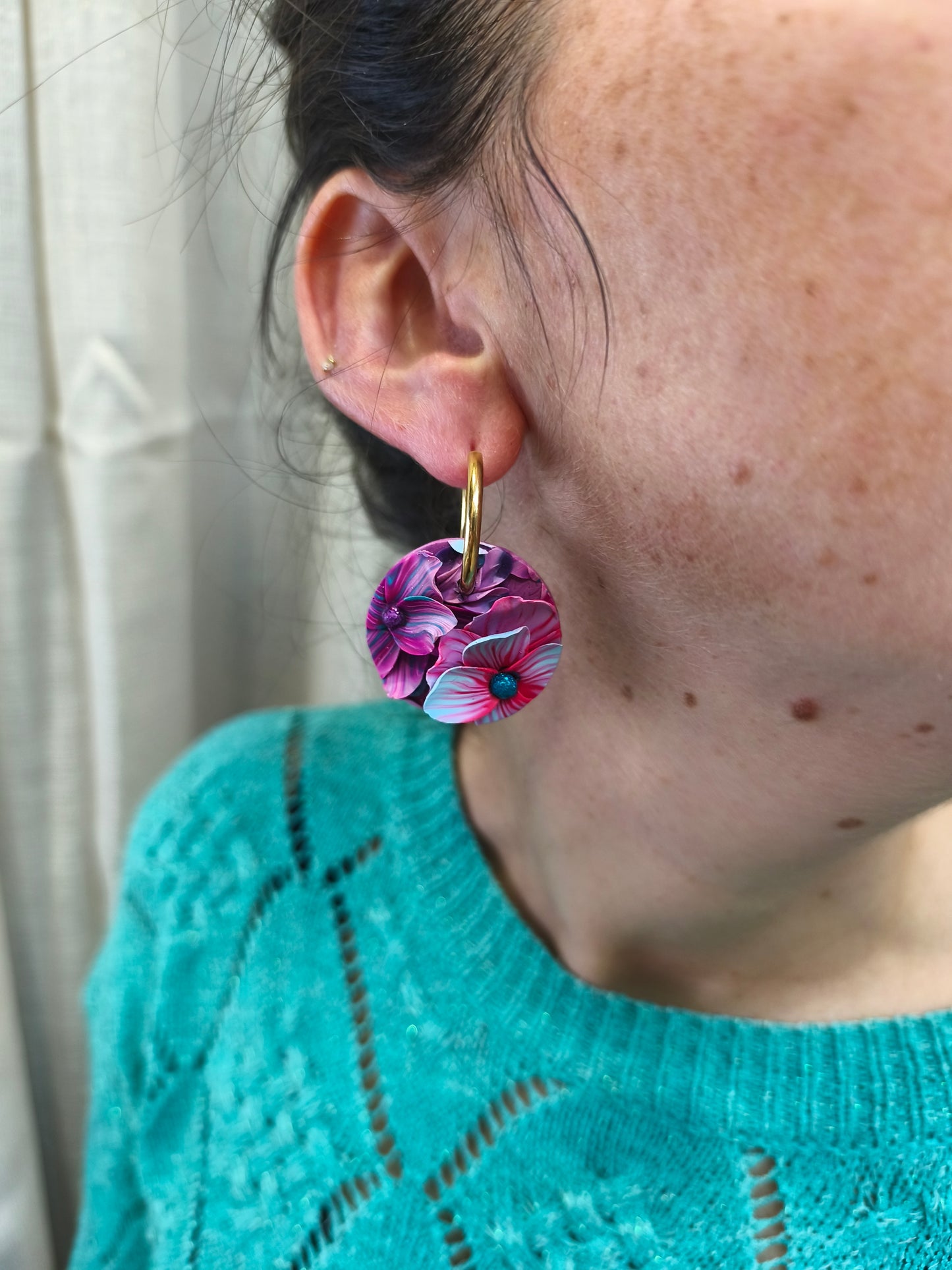 14- boucles d'oreilles jardin fleuri mauve creole