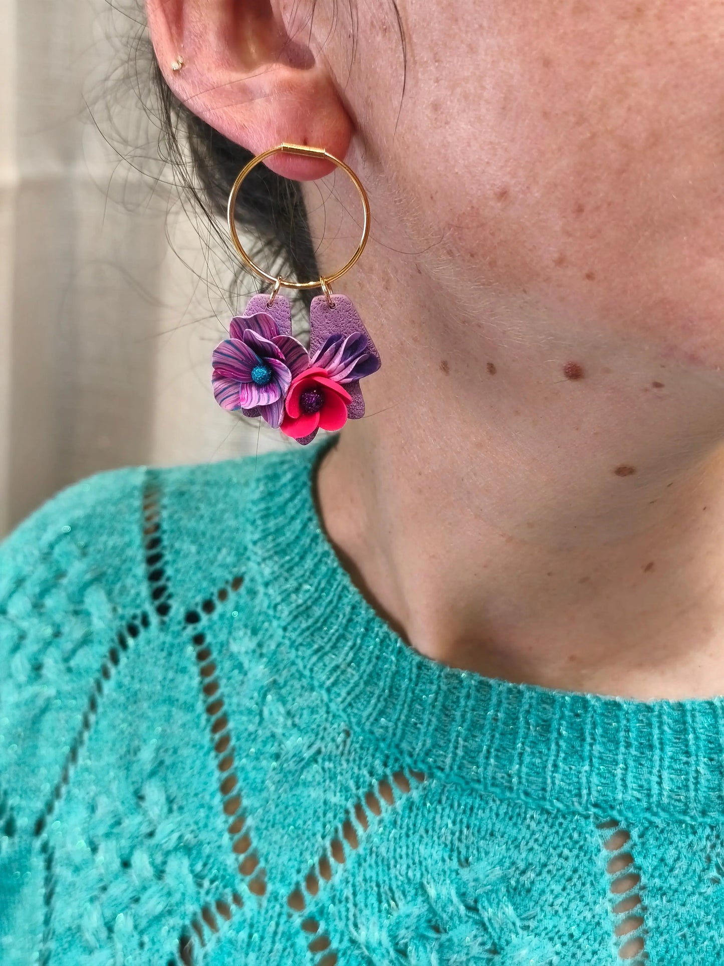 20- boucles d'oreilles fleur mauve Pistil Art