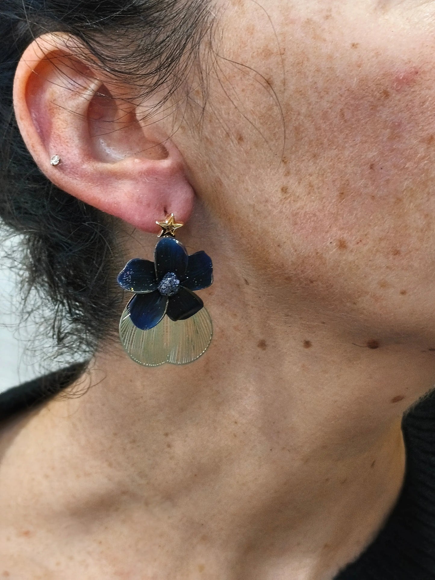 69- Boucle d'oreilles pétale Pistil Art