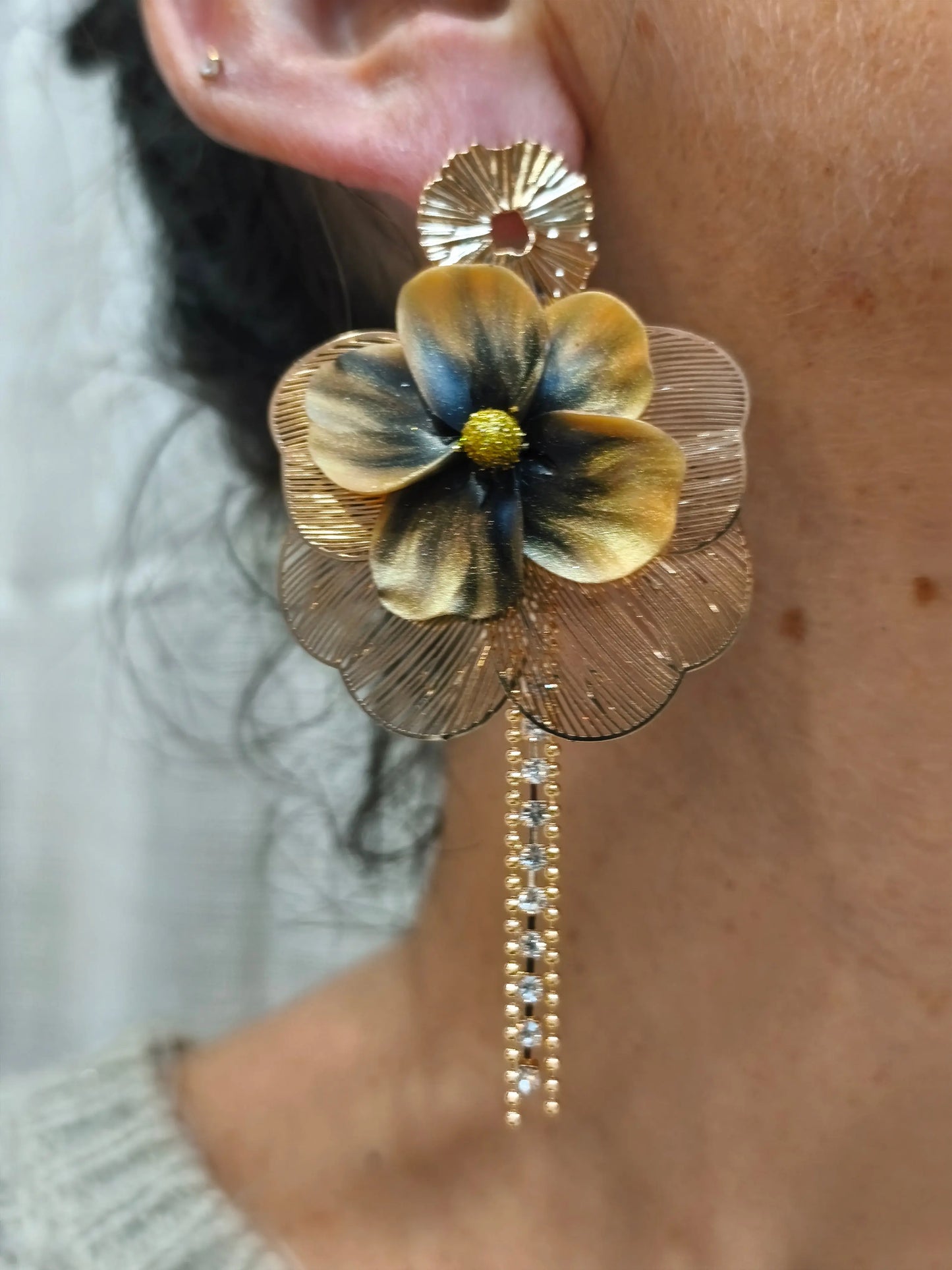 72- nocturne julia Pistil Art