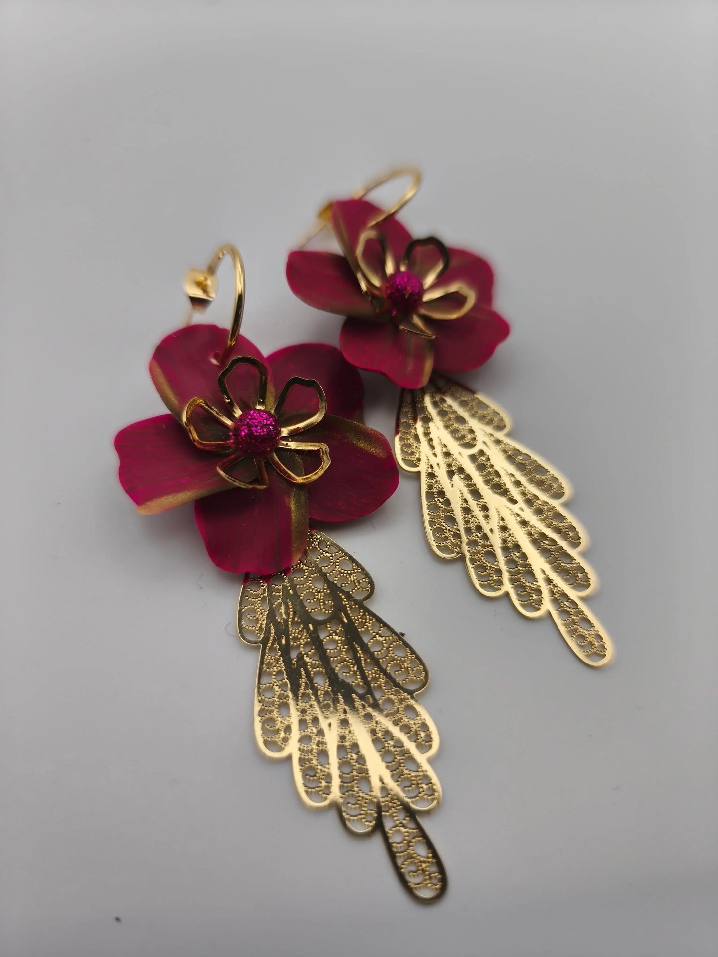 98- boucles d'oreilles fleur pendante Pistil Art