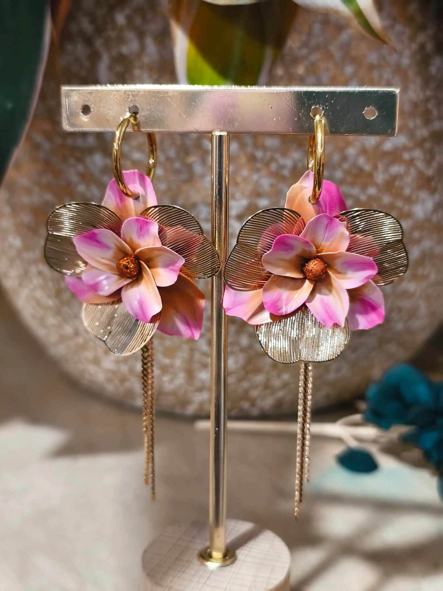 3 A- Boucles d'oreilles Cerise Pistil Art bijoux fleuris