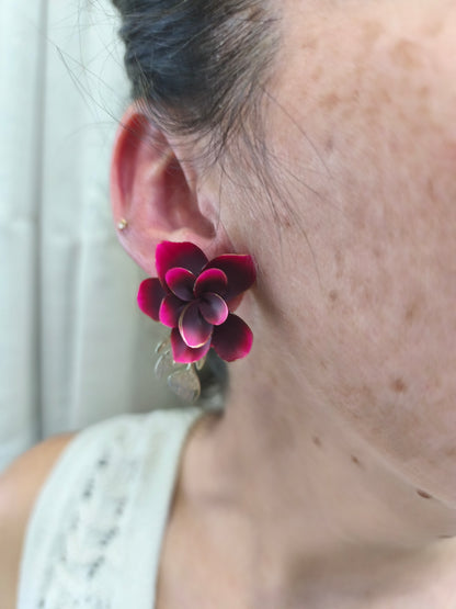 5- puces fushia aux contours doré