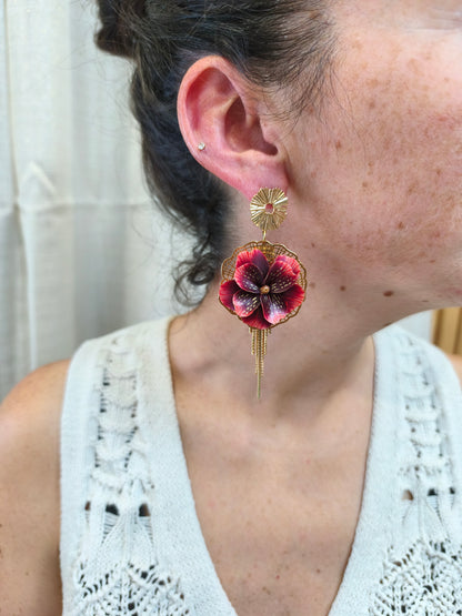 4- boucles d'oreilles fleur pendante dorée