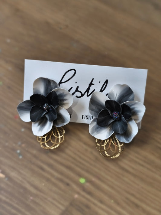 30- pétale nocturne puce noire et blanche