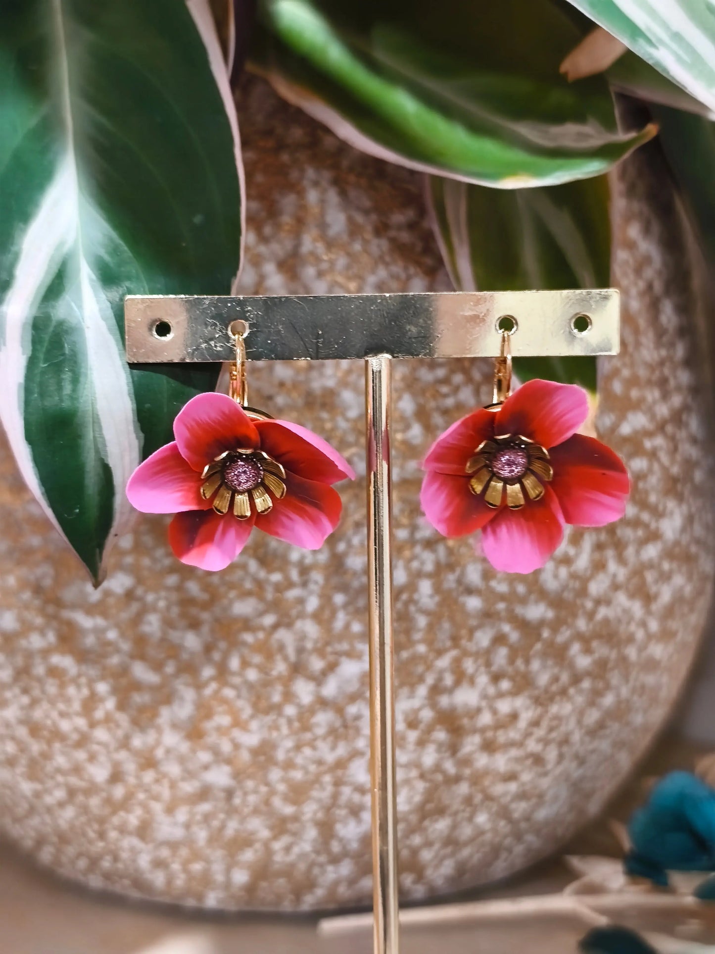 20 A- Boucles d'oreilles Bouton d'or Pistil Art bijoux fleuris