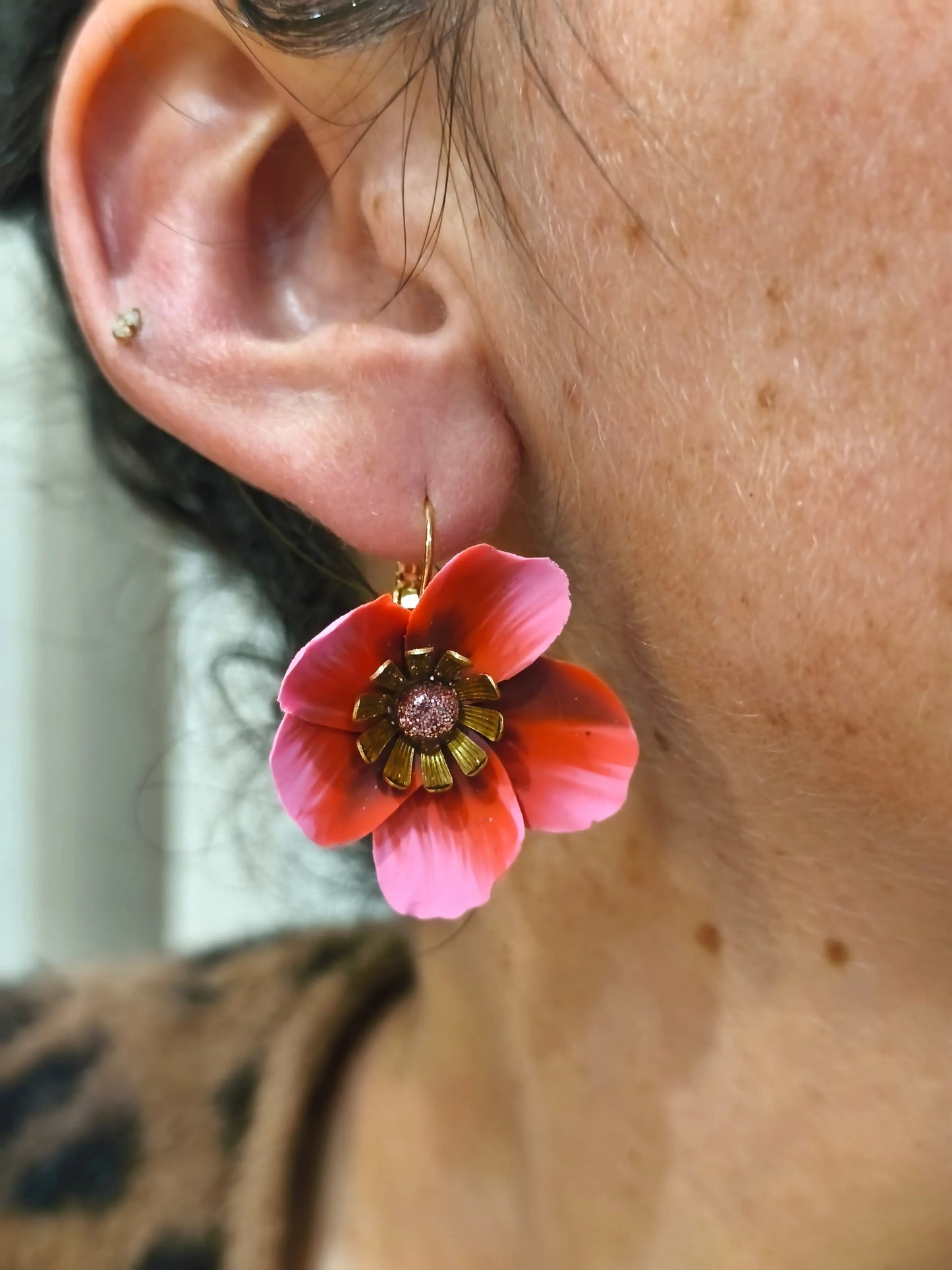 20 A- Boucles d'oreilles Bouton d'or Pistil Art bijoux fleuris