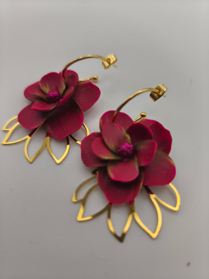 110- boucles d'oreilles fleur pendante