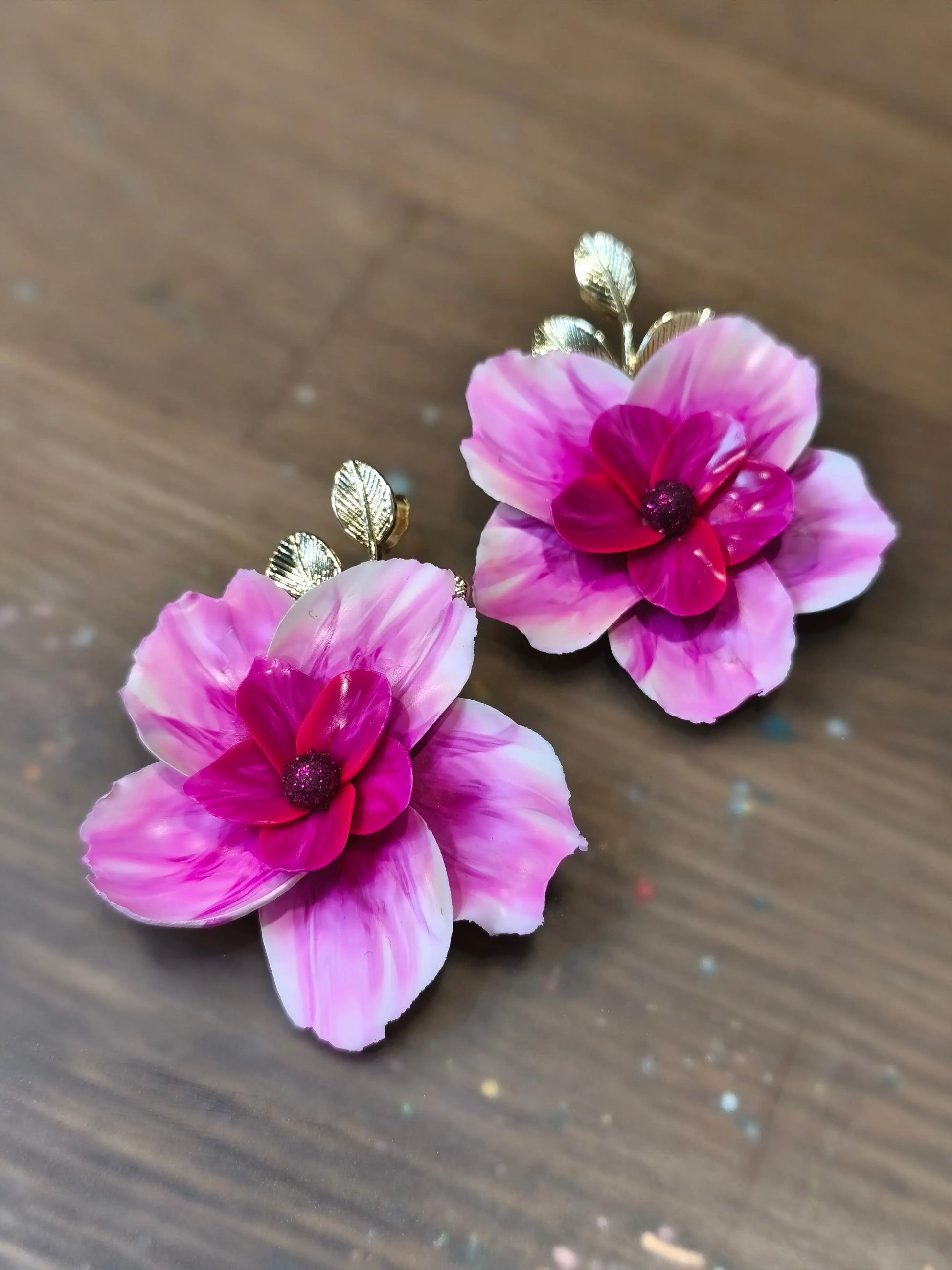 28 A- Boucles d'oreilles fleur Pistil Art bijoux fleuris