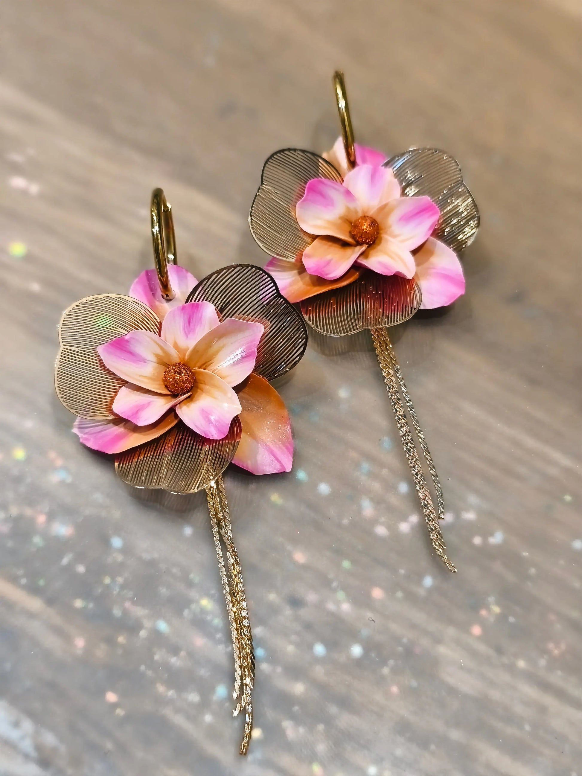 3 A- Boucles d'oreilles Cerise Pistil Art bijoux fleuris