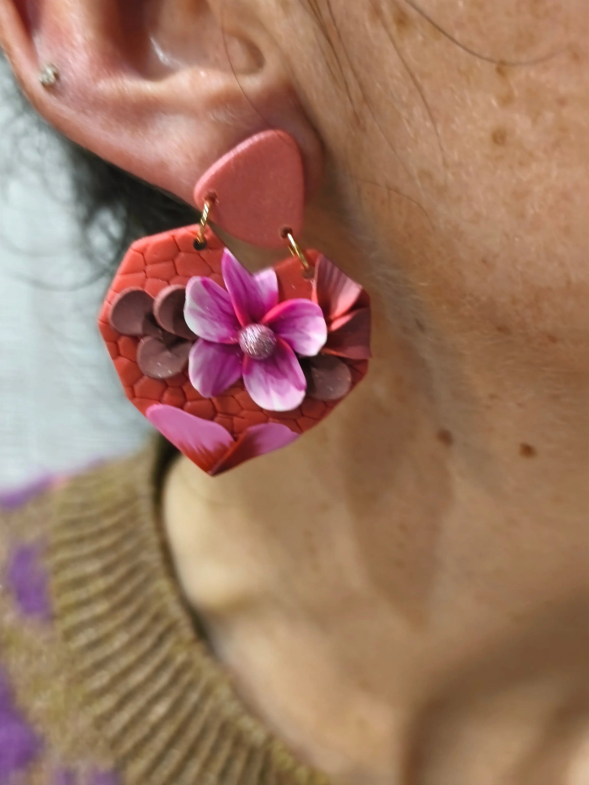 27 A- Boucles d'oreilles jardin fleuri coeur Pistil Art bijoux fleuris