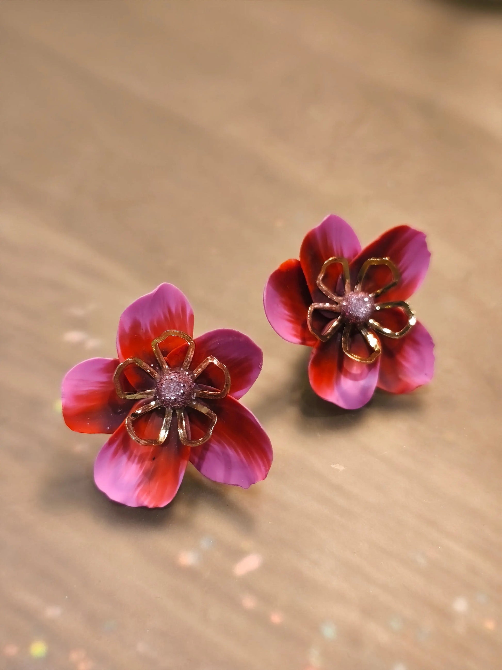 33 A- Puce fleur Pistil Art bijoux fleuris