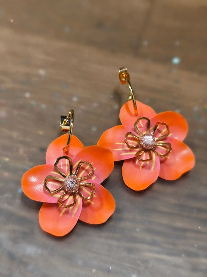 42 A- Boucles d'oreilles créole fleur Pistil Art bijoux fleuris